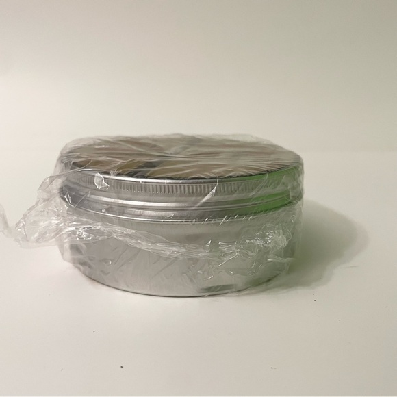 Darknubia Natirals Gold Kush Body Butter - Picture 6 of 10